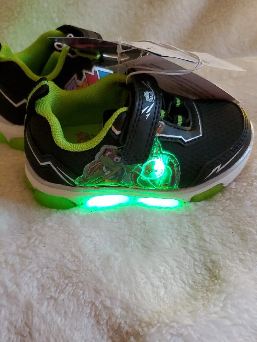 Nickelodeon Teenage Mutant Ninja Turtles Light-Up Sneakers Toddler Boys Size 6